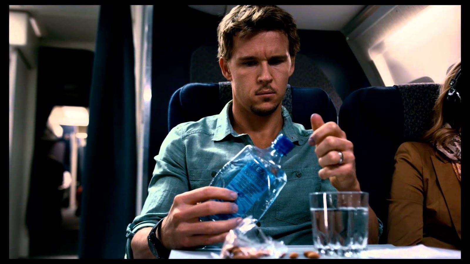 Piores Pessoas que Você pode Encontrar no Avião 5