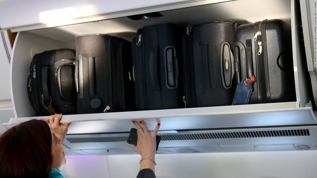 Piores Pessoas que Você pode Encontrar no Avião13