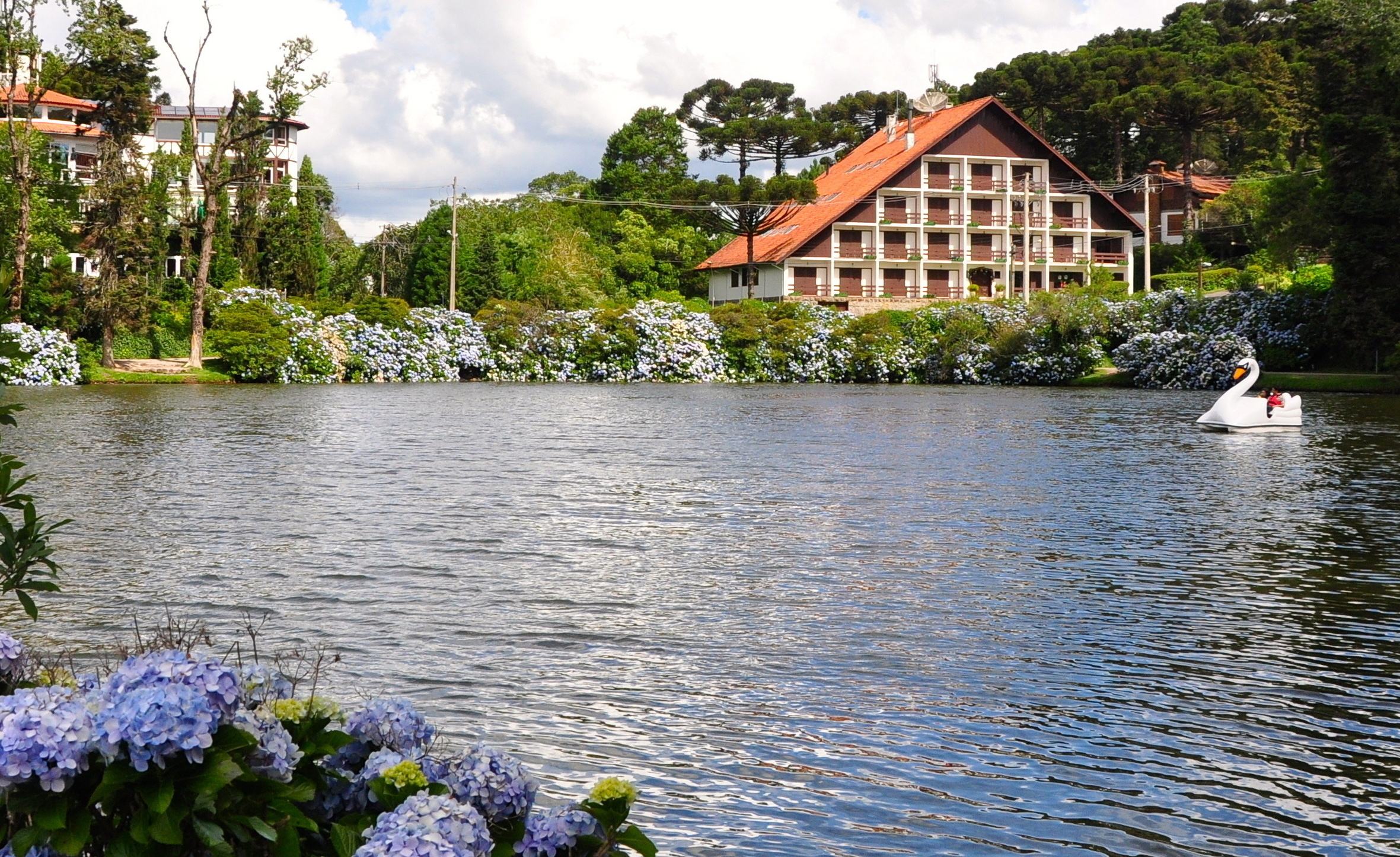 Qual a Melhor Época para Visitar Gramado lago negro