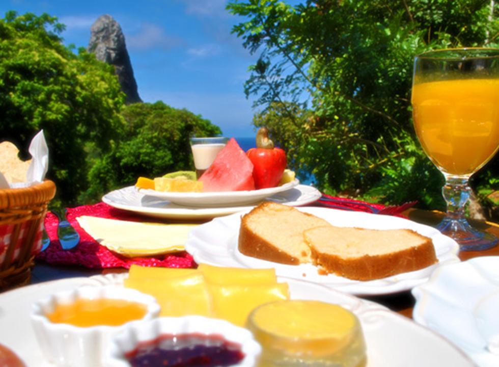 Fernando de Noronha Gastando menos