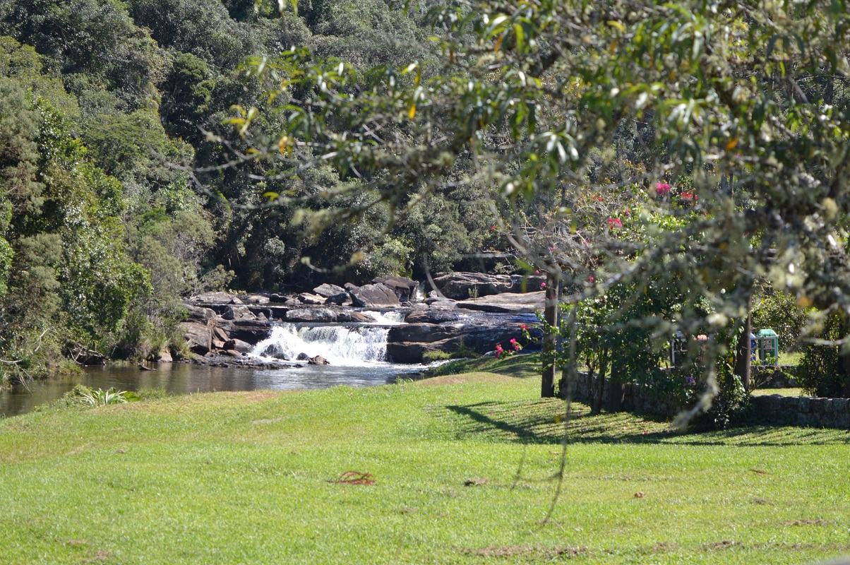 cachoeiras-e-trilhas-em-cunha-2