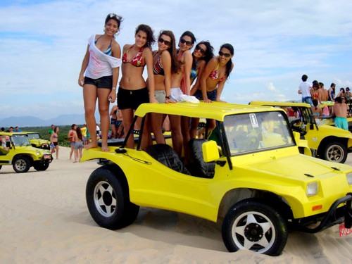 passeio-de-buggy-e-pousadas-baratas-em-porto-de-galinhas